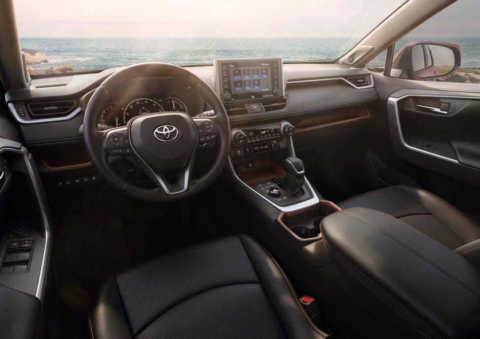 2019rav4interior.jpg