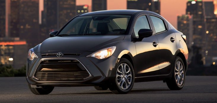 yaris_sedan_gallery_02.jpg