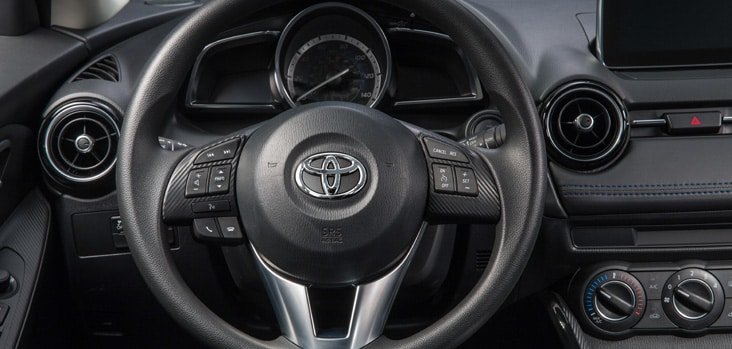 yaris_sedan_gallery_12.jpg